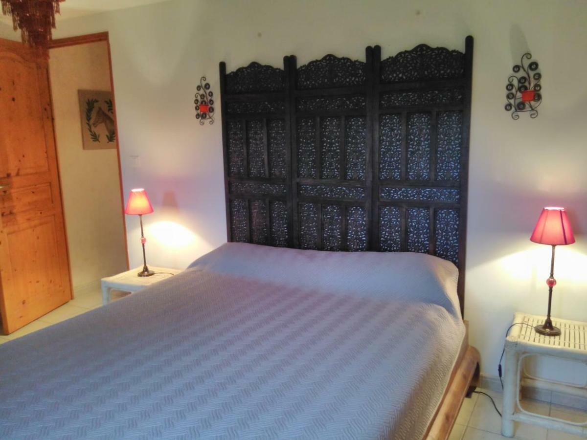 Le Coing Villa La Guiltiere Luaran gambar